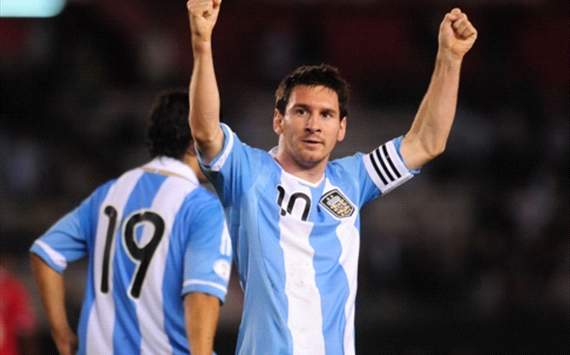 Đội trưởng L. Messi thi đấu xuất sắc và có bàn thắng ấn định tỷ số.